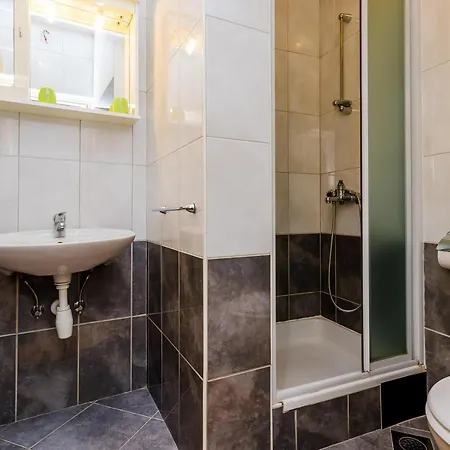 Mali Paradiso - One Bedroom With Terrace And Pool View Apartmán