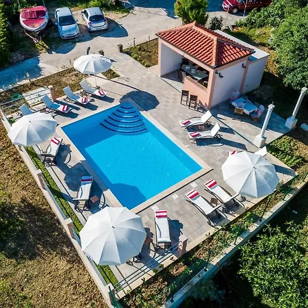 Mali Paradiso - One Bedroom With Terrace And Pool View