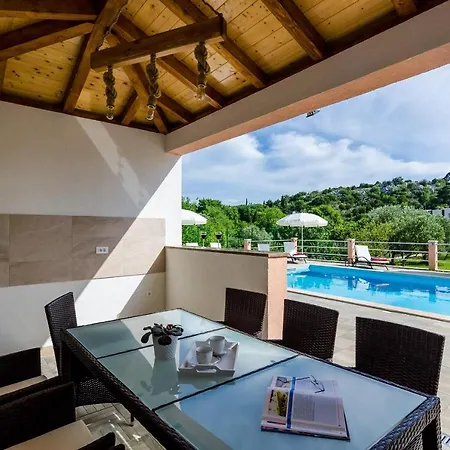 Appartement Mali Paradiso - One Bedroom With Terrace And Pool View *